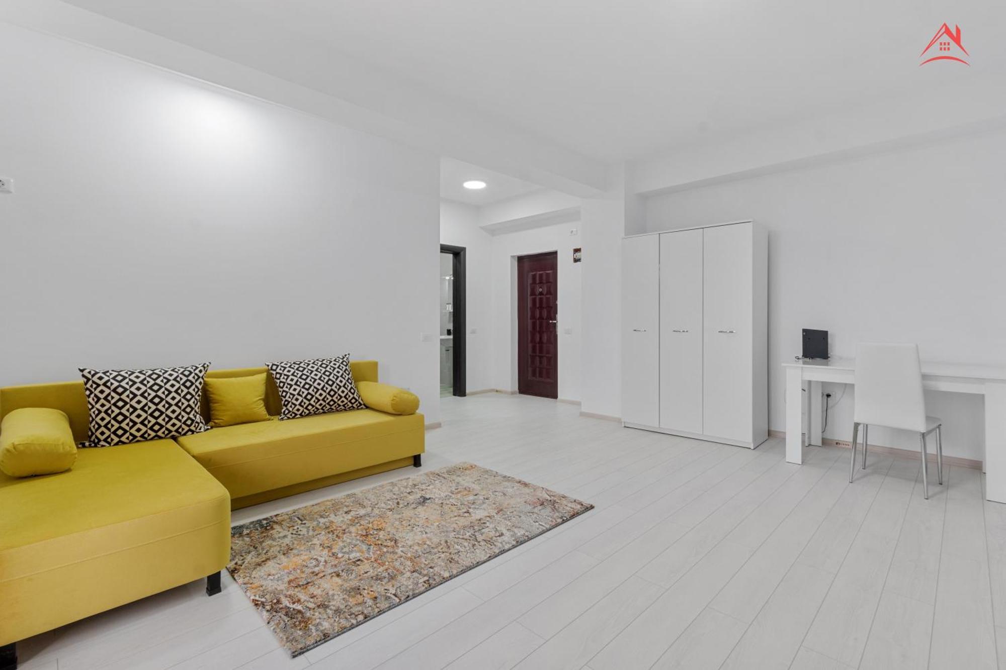 Sunny Yellow - Penthouse, Piscina, Free Parking, Self Check-in